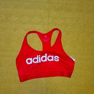 Women's sports bra
